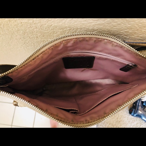 Coach Crossover Purse - Picture 4 of 5